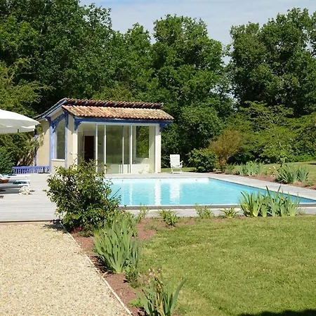 D'hôtes La Sauvageonne Maison d'hôtes Saint-Palais (Gironde)